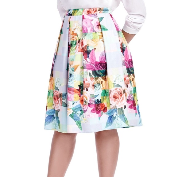 City Chic Dresses & Skirts - City Chic Geo Floral Skirt